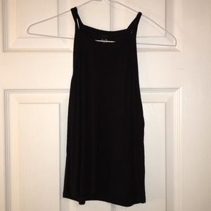 ⭐️ Longer Black Crop Top ⭐️